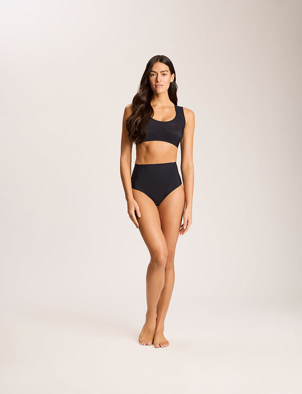 Zone Smoothing High-Waisted Shapewear Brief | Commando®