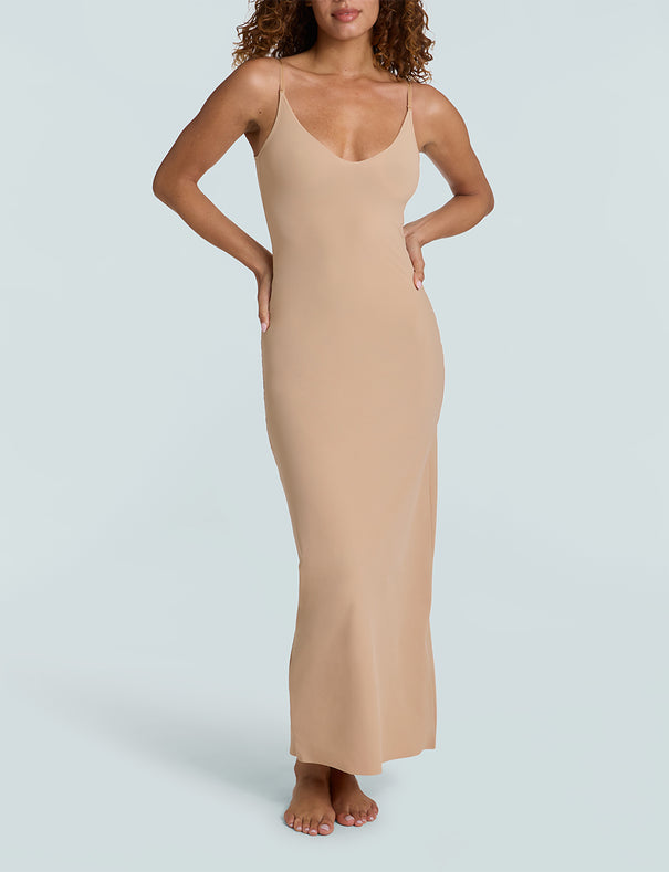 Full length maxi slip outlet