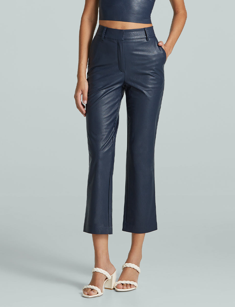 7/8 Faux Leather legging with Perfect Control | Commando® 7/8 Faux Leather legging with Perfect Control | Commando®